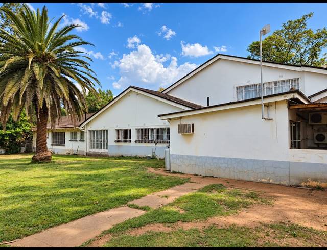 5 BEDROOM HOUSE FOR SALE IN MANTEVREDE